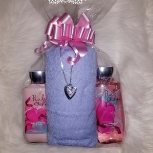 Pink chiffon Towel Spa gift set